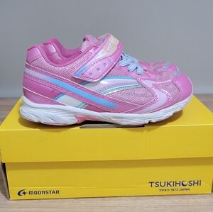 Tsukihoshi Sneakers